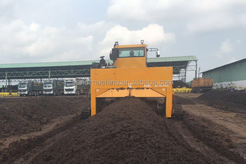 Diesel Crawler Type Compost Turner Machine 500-1800m3/h Capacity Organic Manure Fermentation Processor