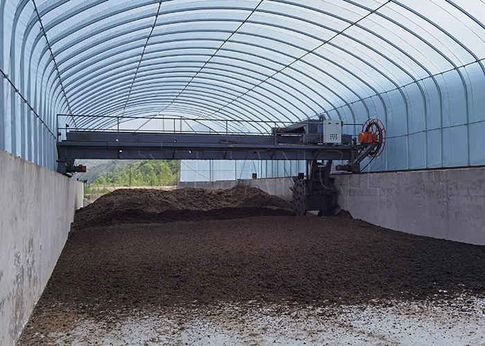 Animal Waste fermentation Compost Machine Wheel Type Compost Turner For Animal Manure