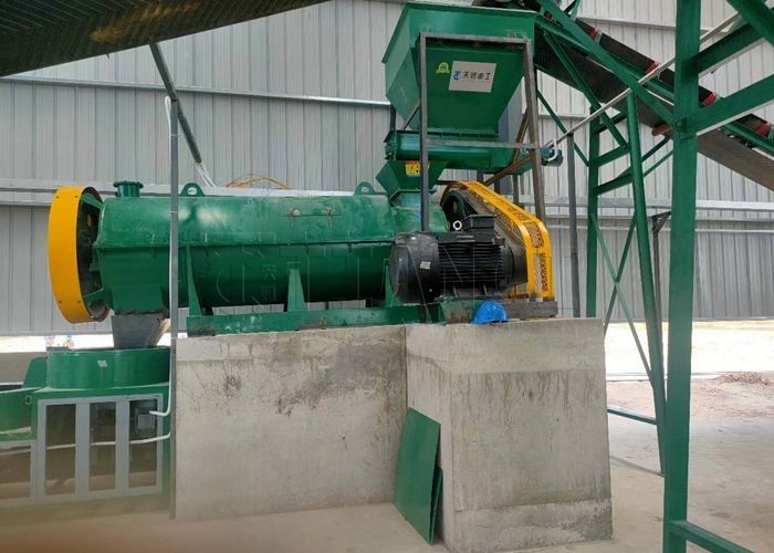 ISO9001 Chicken Manure Pellet Machine Fertilizer Production Line For Making Granules